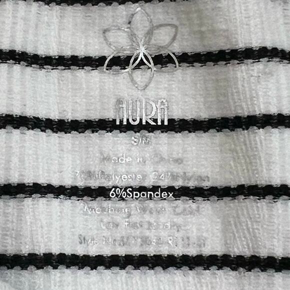 Aura Short Sleeve Striped Ribbed Pullover Cropped Top Black White Womens Size SM - Picture 5 of 5